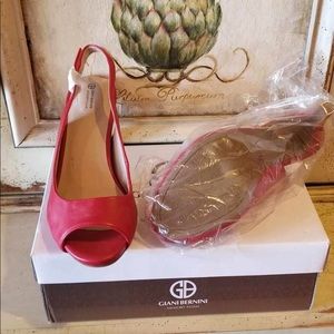 Gianni Bernini Peep Toe Red Pumps 8.5 New